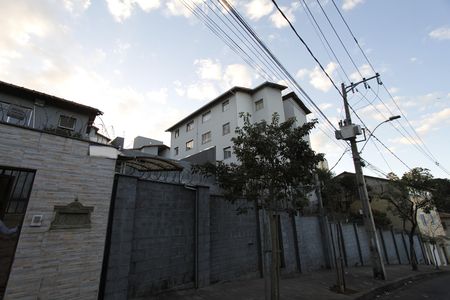 Apartamento para alugar com 53m², 2 quartos e 1 vagaFachada