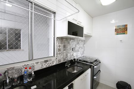 Cozinha de apartamento para alugar com 2 quartos, 53m² em Nova Gameleira, Belo Horizonte