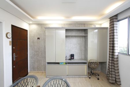 Sala de apartamento para alugar com 2 quartos, 53m² em Nova Gameleira, Belo Horizonte