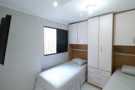 Quarto 2 de casa para alugar com 2 quartos, 250m² em Jardim Melo, Diadema
