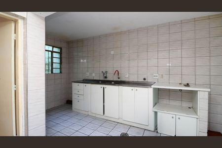 Cozinha de casa para alugar com 4 quartos, 200m² em Jardim Amalia, São Paulo