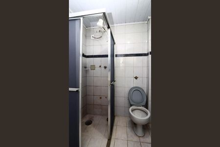 Banheiro social de casa para alugar com 4 quartos, 200m² em Jardim Amalia, São Paulo