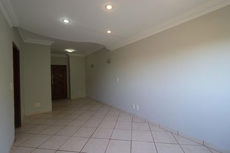 Apartamento para alugar com 90m², 3 quartos e 1 vaga Apartamento para alugar com 90m², 3 quartos e 1 vagaSala