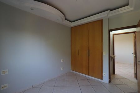 Apartamento para alugar com 90m², 3 quartos e 1 vaga Apartamento para alugar com 90m², 3 quartos e 1 vagaSuíte