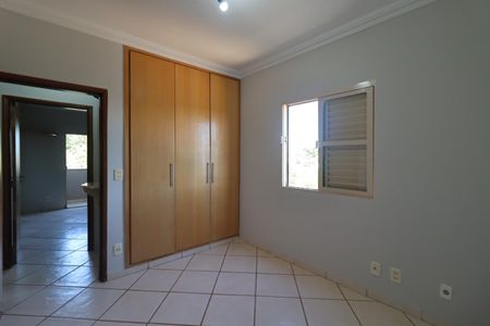 Apartamento para alugar com 90m², 3 quartos e 1 vaga Apartamento para alugar com 90m², 3 quartos e 1 vagaQuarto 2