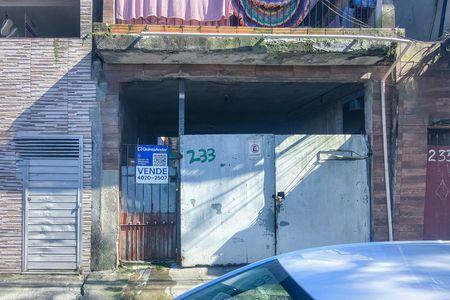 Fachada com Plaquinha Instalada de casa à venda com 6 quartos, 250m² em Jardim Campinas, São Paulo