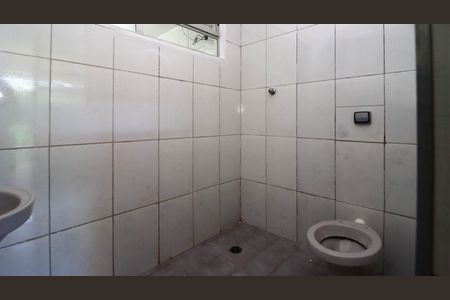 Casa para alugar com 140m², 2 quartos e 1 vaga Casa para alugar com 140m², 2 quartos e 1 vagaBanheiro de serviço