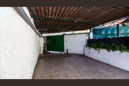 Casa para alugar com 140m², 2 quartos e 1 vaga Casa para alugar com 140m², 2 quartos e 1 vagaGaragem