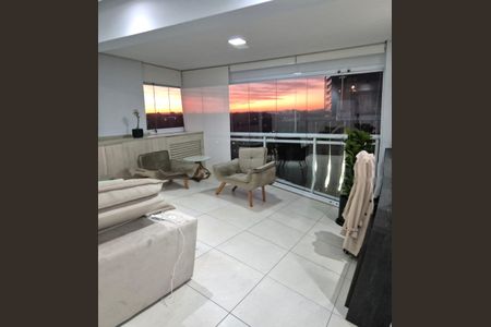 Apartamento para alugar com 83m², 2 quartos e 2 vagas
