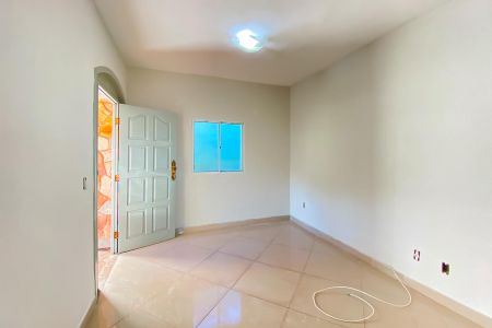 Casa para alugar com 1 quarto, 50m² em São Geraldo, Belo Horizonte