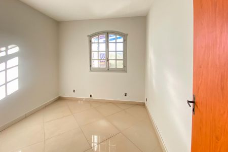 Casa para alugar com 1 quarto, 50m² em São Geraldo, Belo Horizonte