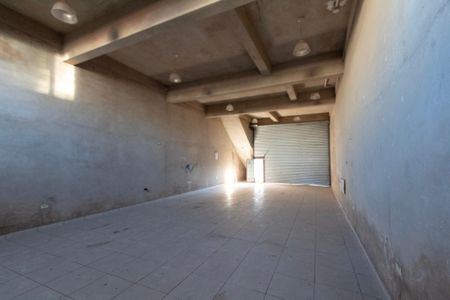 Casa para alugar com 190m², 3 quartos e 1 vagaGaragem / Galpão 