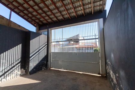 Casa para alugar com 190m², 3 quartos e 1 vagaGaragem / Galpão 