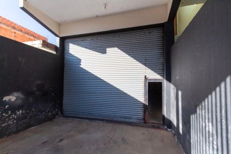 Casa para alugar com 190m², 3 quartos e 1 vagaGaragem / Galpão 