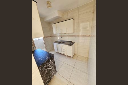 Cozinha  de apartamento para alugar com 2 quartos, 66m² em Partenon, Porto Alegre