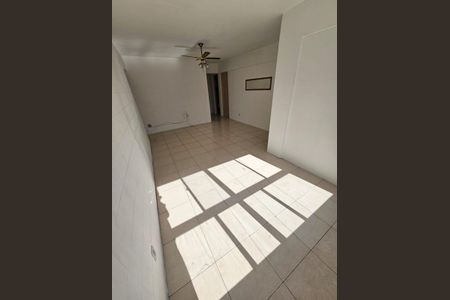 Sala de apartamento para alugar com 2 quartos, 66m² em Partenon, Porto Alegre
