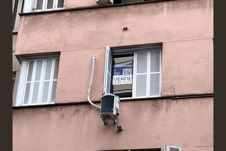Apartamento à venda com 44m², 1 quarto e sem vaga Apartamento à venda com 44m², 1 quarto e sem vagaPlaca