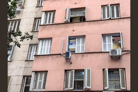 Apartamento à venda com 44m², 1 quarto e sem vaga Apartamento à venda com 44m², 1 quarto e sem vagaPlaca
