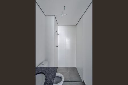 Banheiro de kitnet/studio à venda com 1 quarto, 24m² em Liberdade, São Paulo