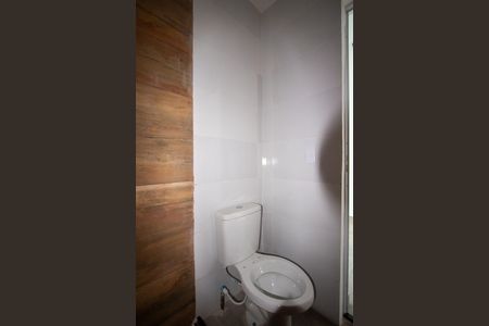 Banheiro de apartamento para alugar com 1 quarto, 32m² em Laranjal, São Gonçalo
