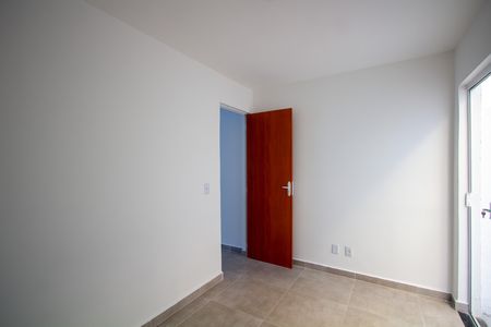 Quarto de apartamento para alugar com 1 quarto, 32m² em Laranjal, São Gonçalo