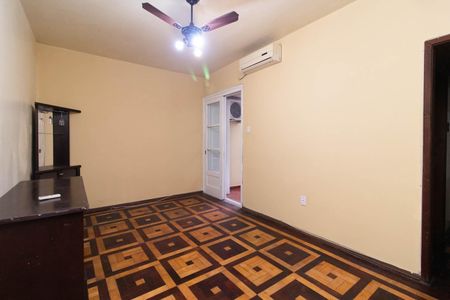 Apartamento à venda com 2 quartos, 30m² em Jardim Botânico, Porto Alegre