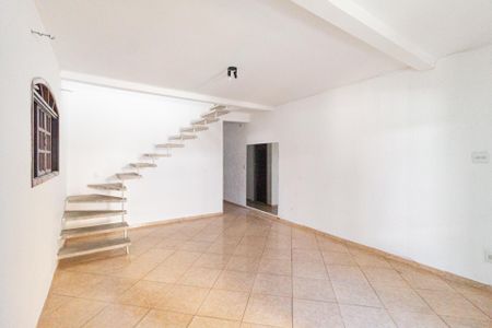 Sala de casa de condomínio para alugar com 3 quartos, 96m² em Vila da Oportunidade, Carapicuíba