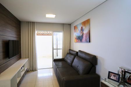 Sala de apartamento à venda com 2 quartos, 86m² em União, Belo Horizonte
