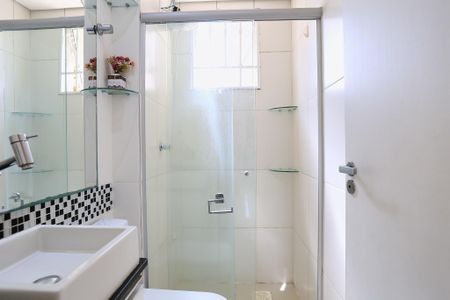 Banheiro de apartamento à venda com 2 quartos, 86m² em União, Belo Horizonte