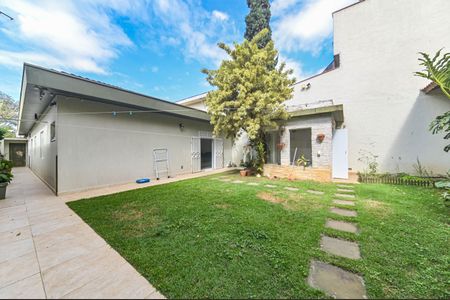 Quintal de casa à venda com 3 quartos, 296m² em Santo Amaro, São Paulo
