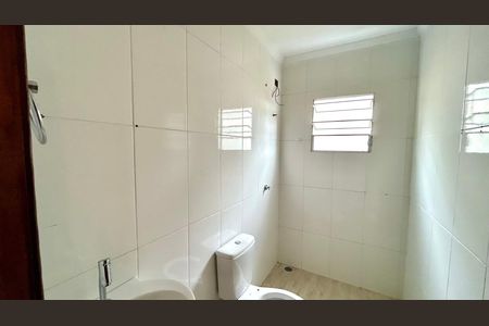 Casa para alugar com 125m², 2 quartos e 2 vagasBanheiro da Suíte 1