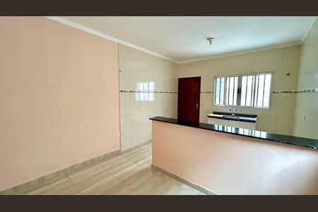 Casa para alugar com 125m², 2 quartos e 2 vagasCozinha