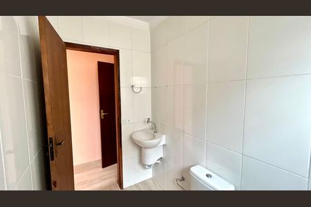 Casa para alugar com 125m², 2 quartos e 2 vagasBanheiro da Suíte 1