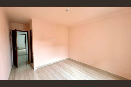 Quarto suíte 1 de casa para alugar com 2 quartos, 125m² em Jardim do Papai, Guarulhos