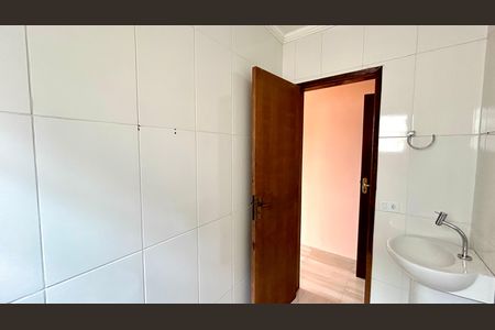 Casa para alugar com 125m², 2 quartos e 2 vagasBanheiro da Suíte 1
