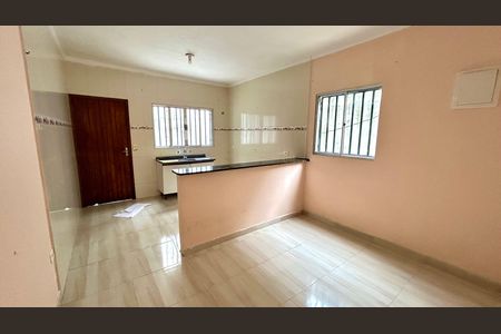 Casa para alugar com 125m², 2 quartos e 2 vagasCozinha