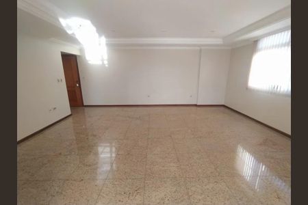 Apartamento para alugar com 310m², 4 quartos e 1 vaga Apartamento para alugar com 310m², 4 quartos e 1 vagaSala