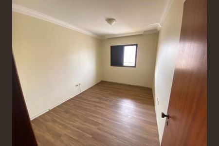Apartamento para alugar com 310m², 4 quartos e 1 vaga Apartamento para alugar com 310m², 4 quartos e 1 vagaQuarto 1