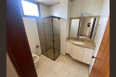 Apartamento para alugar com 310m², 4 quartos e 1 vaga Apartamento para alugar com 310m², 4 quartos e 1 vagaBanheiro 2