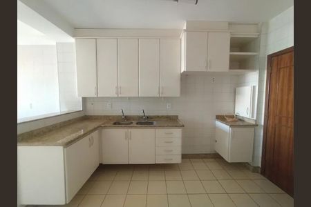 Apartamento para alugar com 310m², 4 quartos e 1 vaga Apartamento para alugar com 310m², 4 quartos e 1 vagaCozinha