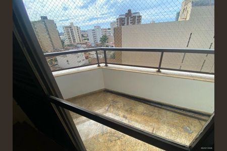 Varanda do Quarto 4 de apartamento para alugar com 4 quartos, 310m² em Osvaldo, Uberlândia