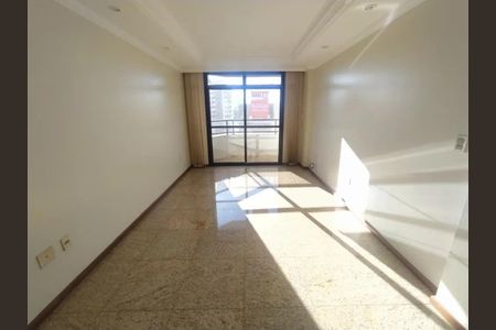 Apartamento para alugar com 310m², 4 quartos e 1 vaga Apartamento para alugar com 310m², 4 quartos e 1 vagaQuarto 4