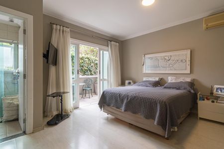 Quarto Suíte 1 de casa à venda com 4 quartos, 400m² em Indianópolis, São Paulo