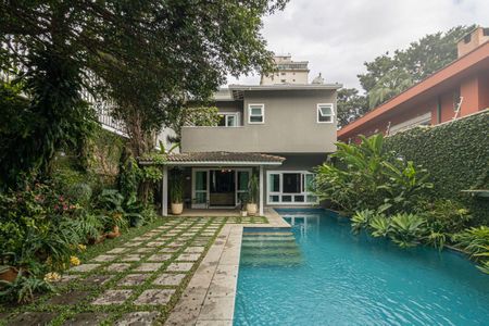 Quintal de casa à venda com 4 quartos, 400m² em Indianópolis, São Paulo