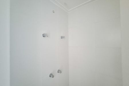 Apartamento à venda com 46m², 2 quartos e 1 vaga Apartamento à venda com 46m², 2 quartos e 1 vagaBanheiro Social