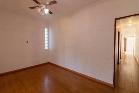 Casa para alugar com 150m², 3 quartos e 1 vaga Casa para alugar com 150m², 3 quartos e 1 vagaSala 2