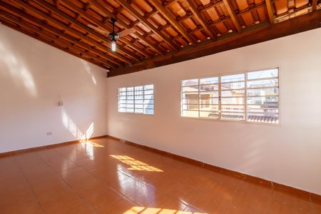 Casa para alugar com 150m², 3 quartos e 1 vaga Casa para alugar com 150m², 3 quartos e 1 vagaSala
