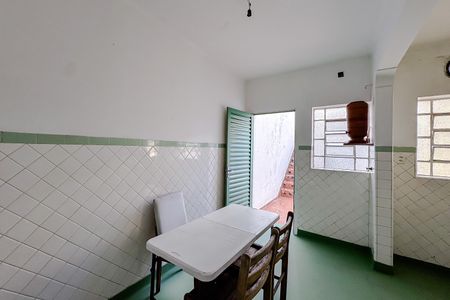Cozinha de casa à venda com 4 quartos, 248m² em Vila Bertioga, São Paulo