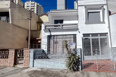 Fachada  de casa para alugar com 4 quartos, 248m² em Vila Bertioga, São Paulo