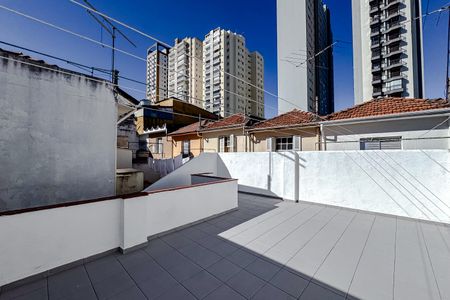 Área externa de casa para alugar com 4 quartos, 248m² em Vila Bertioga, São Paulo
